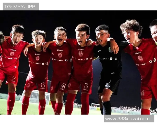 穿长袖征战绿茵场的足球明星盘点及其独特风格解析