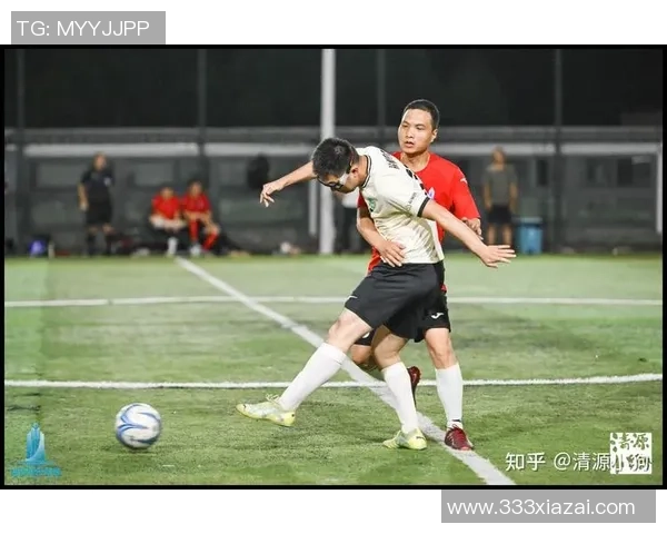 足球星二代风采展现 高清照片捕捉下一代运动天赋的魅力